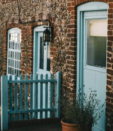 Row of brick/stone houses